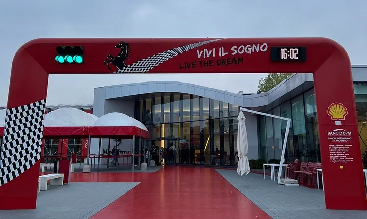 Motor Valley: Ducati,Lambo,Pagani,Ferrari,Balsamic,Lunch&Transfer