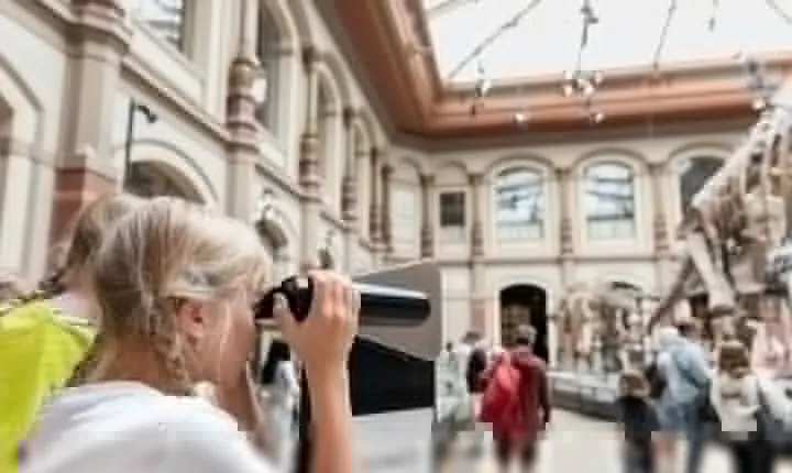 Kid-friendly London Natural History Museum Private Guided Tour