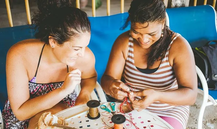 Coconut Handicraft 4-hour Workshop in Cartagena