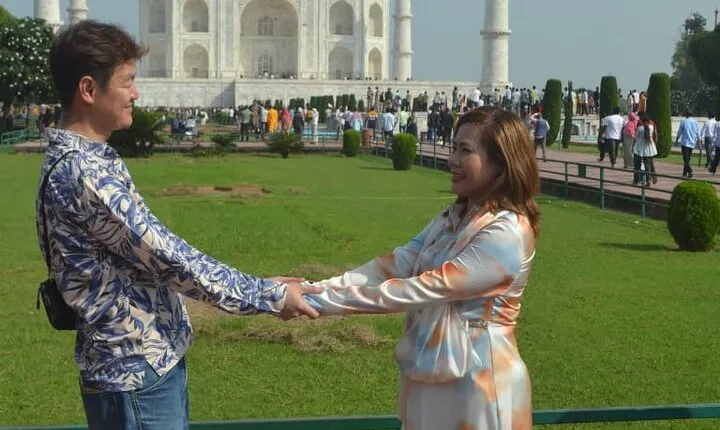 Private Taj Mahal Sunrise And Agra Overnight Tour From Delhi