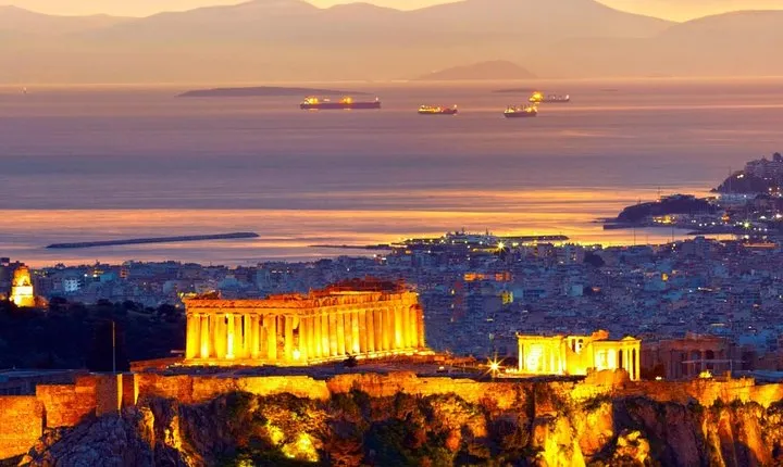 Pireaus port to Athens center