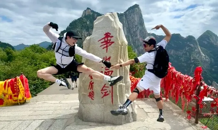 Mountain Huashan Plank Trail Adevnture Tour