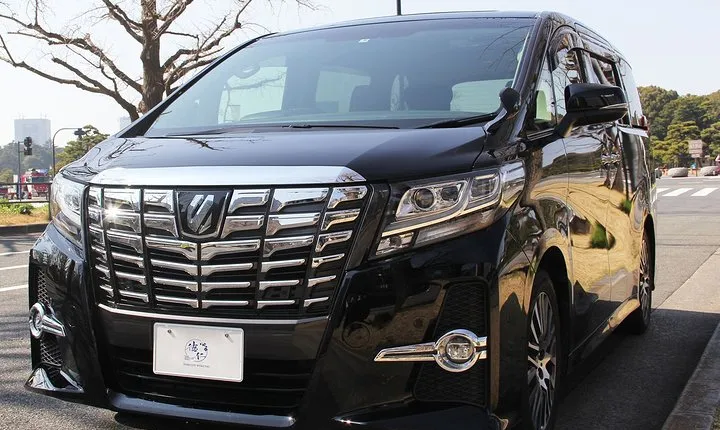 Private Nagoya Airport (NGO)Transfers for Downtown Nagoya (7 Seater)