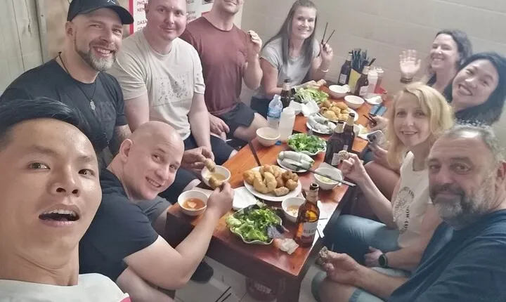 Private Street Food Walking Tour of Hanoi Old Quarter