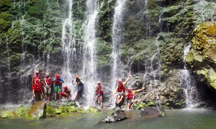 Swimming Under Victoria Falls: Half-Day Tour