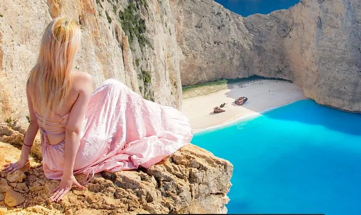 Exclusive Shipwreck & Blue caves Tour : Up to 10 guests