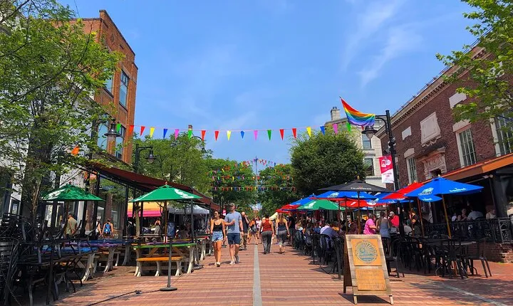Smartphone-Guided Walking Tour of Burlington