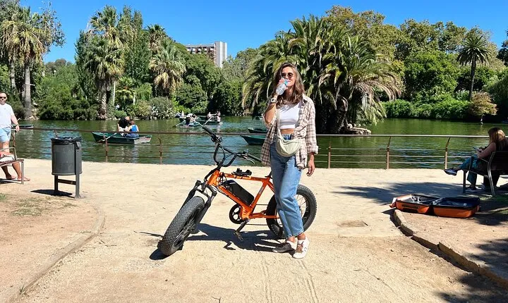 Barcelona Guided City Sightseeing Tour by Bike or Ebike