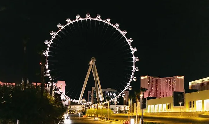 Vegas Illuminated 3H Ultimate Vegas Panaromic Night Bus Tour