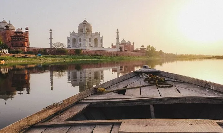 Taj Mahal Sunrise & Agra Fort Private Tour with Add-ons