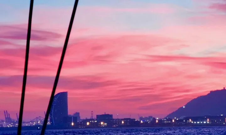  Sailing anytime in Barcelona 