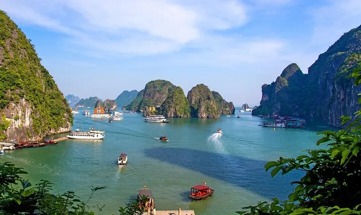 Hanoi - Halong Bay Full Day Trip from Hanoi