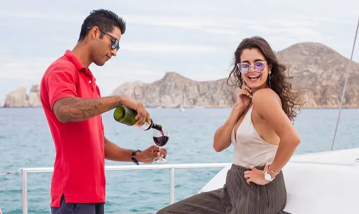 Sunset Cruise in Los Cabos with Jazz and Wine
