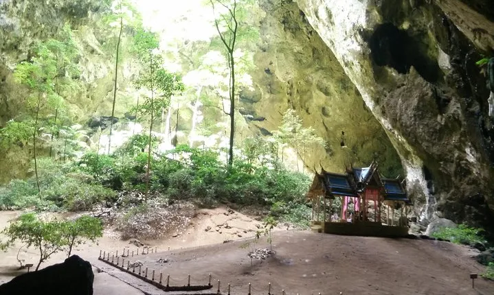 Sam Roi Yod National Park & Praya Nakhon Cave Join Group Tour