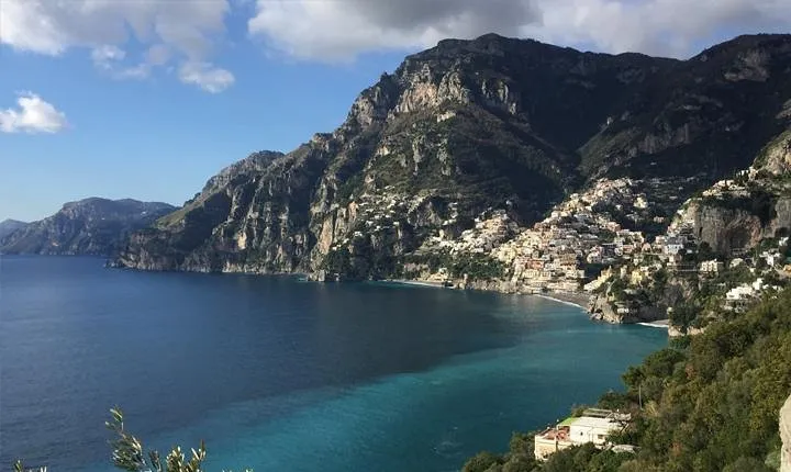 Amalfi Coast Day Tour from Sorrento with Lunch & Wine