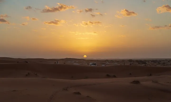 Trip To Erg chebbi Dunes from Erfoud, Luxury Camp, Transport