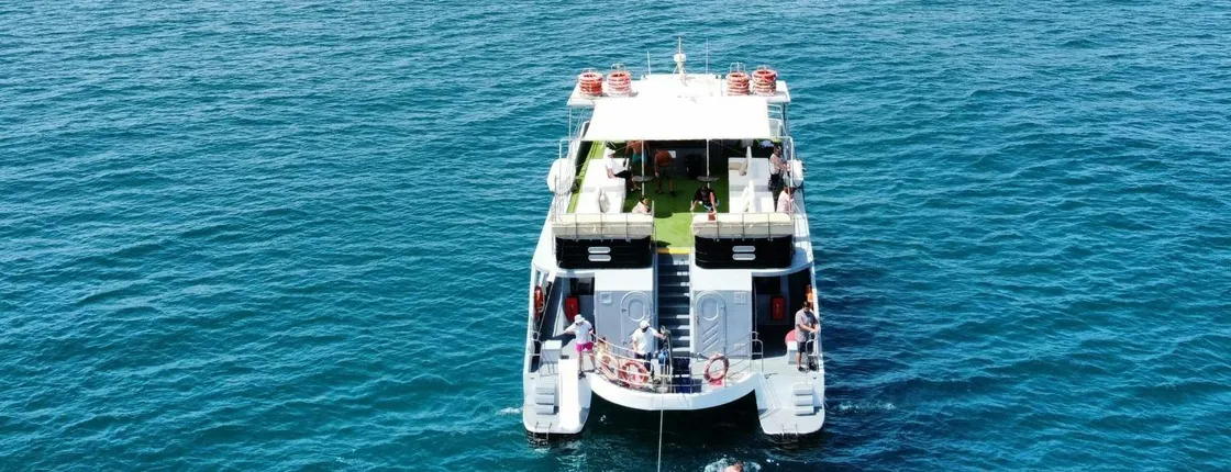 Gandia Coastline 50-minute catamaran ride with drink