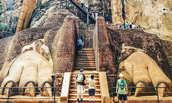 Sigiriya, Polonnaruwa & Dambulla "Trilogy" Day Tour from Colombo