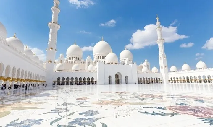 Full Day Sightseeing Tour from Abu Dhabi