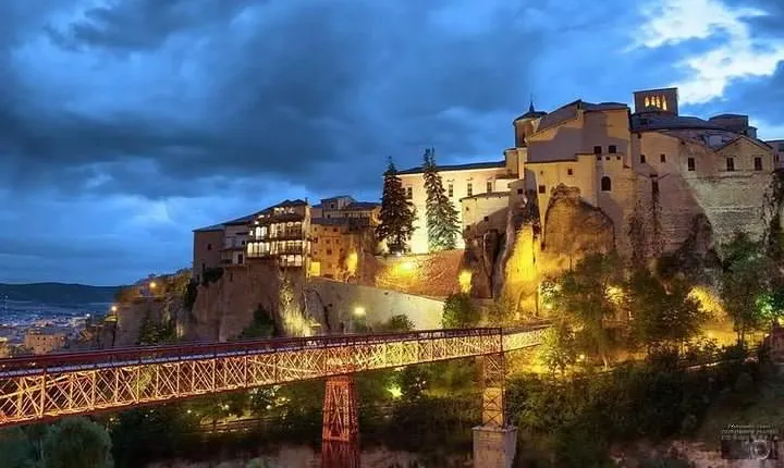 Night Walking Tour of Medieval Cuenca
