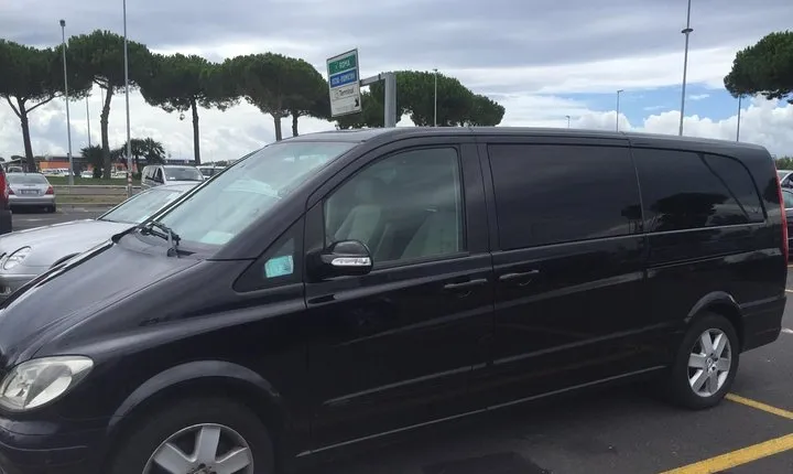 Private Luxury Transfer from Fiumicino Airport to Rome