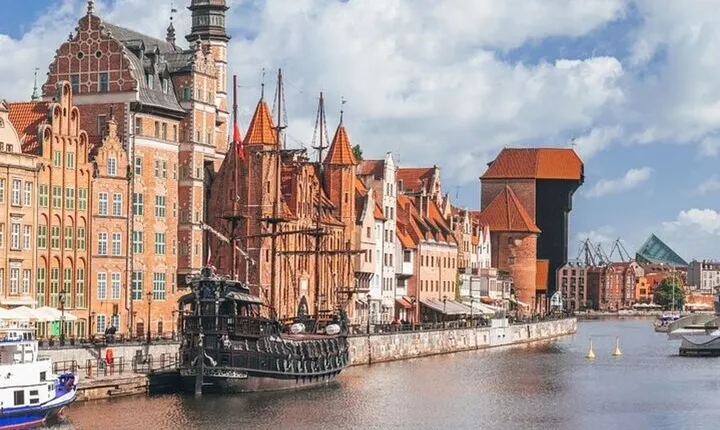 Gdansk Highlights & Hidden gems Private Walking Tour With A Guide