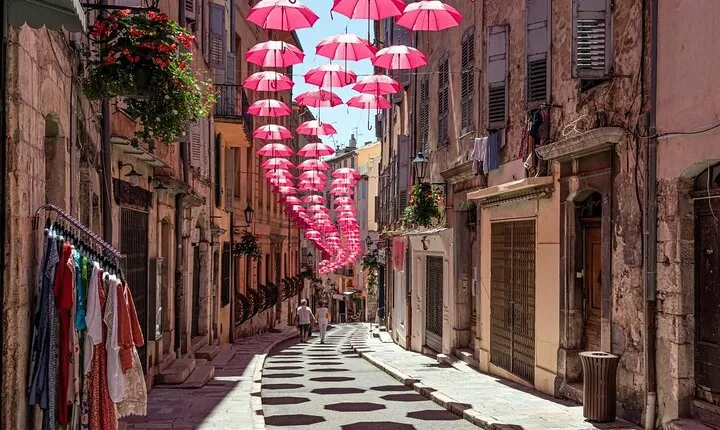 From Cannes, Provencal Escape from Villages to Villages