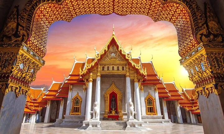 Bangkok Golden Temple and Mini Reclining Buddha Temple