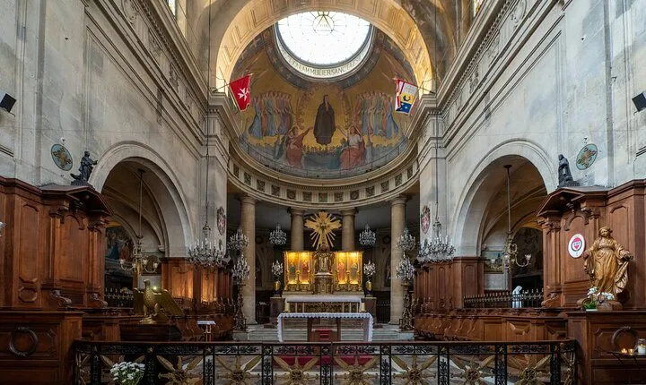 Private Church Tours in Paris