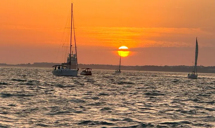 Private Sunset Sailing Boat Tour in Lisbon
