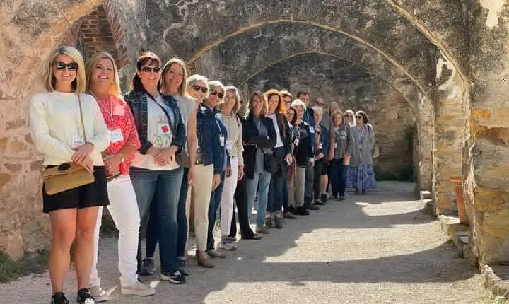PRIVATE Missions and More - Half-day City Tour