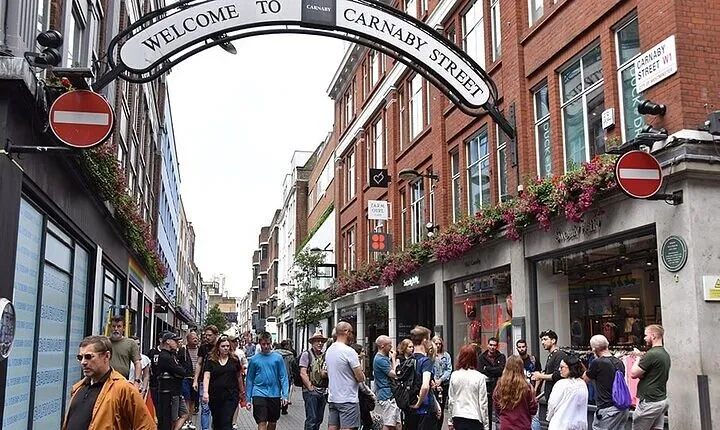 Rock and Roll Historical Walking Tour in London
