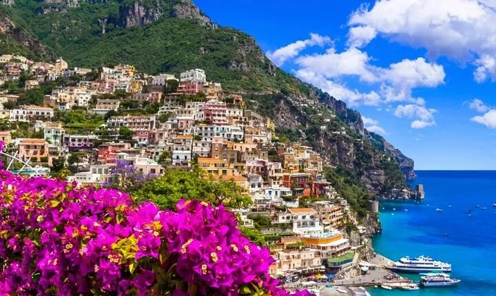 Private day in Positano and Naples from Rome