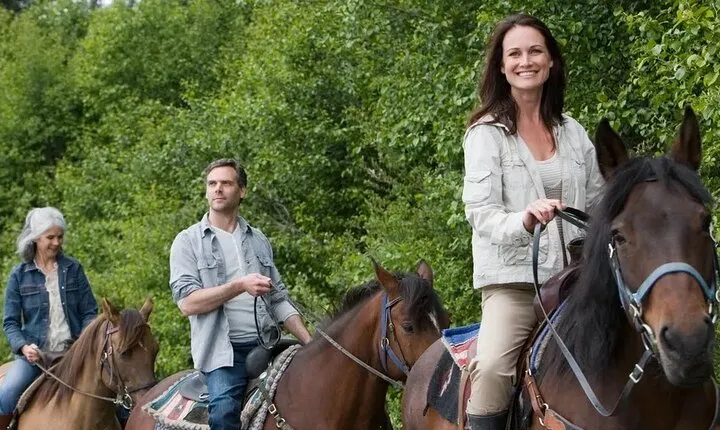 Las Vegas Horseback Riding Adventure in Mountain