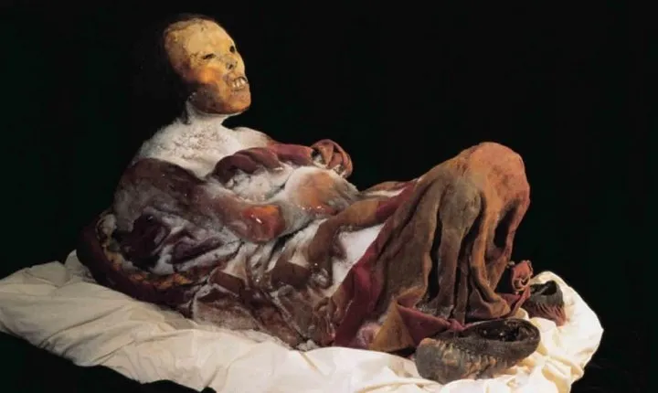 Arequipa Walking City Tour & Juanita Mummy