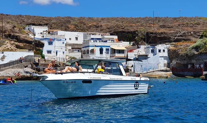 Private boat tour