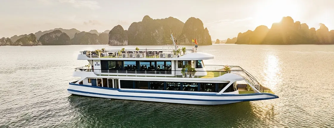 Ha Long Bay Luxury Day Cruise with Buffet Lunch From Hanoi