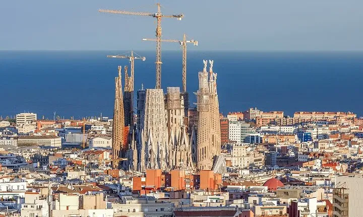 Montjuic Cable Car and Barcelona Aquarium Tickets