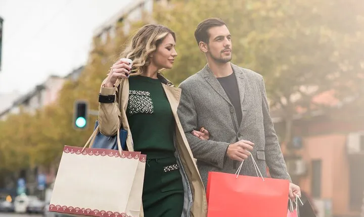 Private Shopping Tour from Gothenburg city to Hede Fashion Outlet