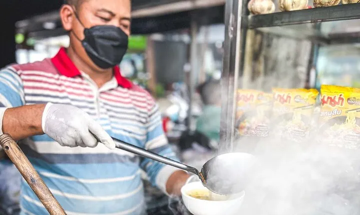 Phnom Penh Morning Market & Food Tour by Tuktuk - Includes All Food & Drinks!