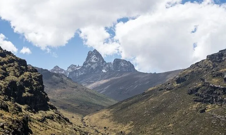 Private Day Tour to Mount Kenya from Nairobi