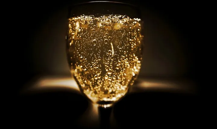 Tasting "The secret of bubbles - do you know the differences"?