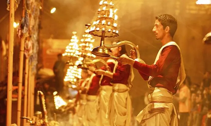 Varanasi Evening Ganga Aarti Tour