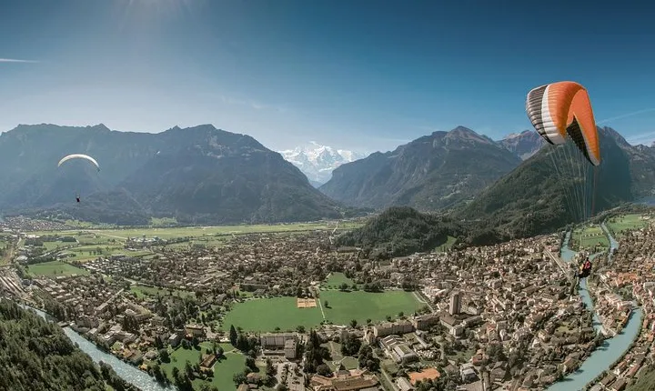 Interlaken and Paragliding Day Trip from Geneva
