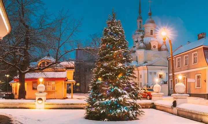 Magical Pärnu: A Christmas Walk