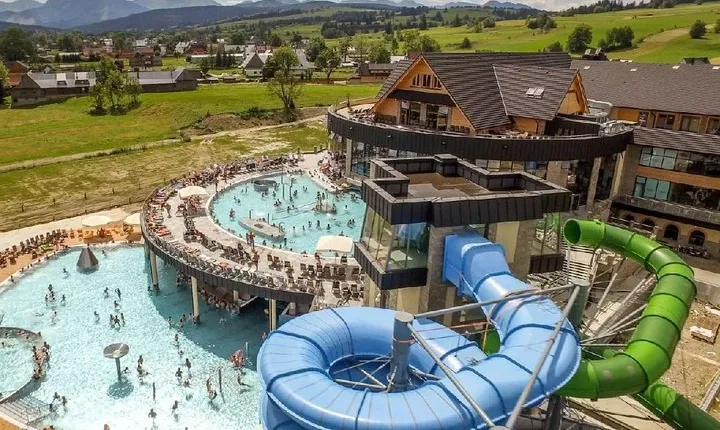 From Kraków: Slovakia Treetop Walk and Thermal Baths