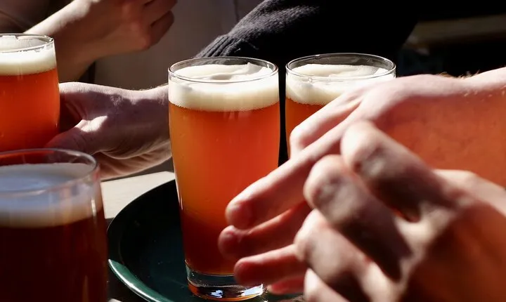Berlin Craft Beer & Cultural Tour With Snack