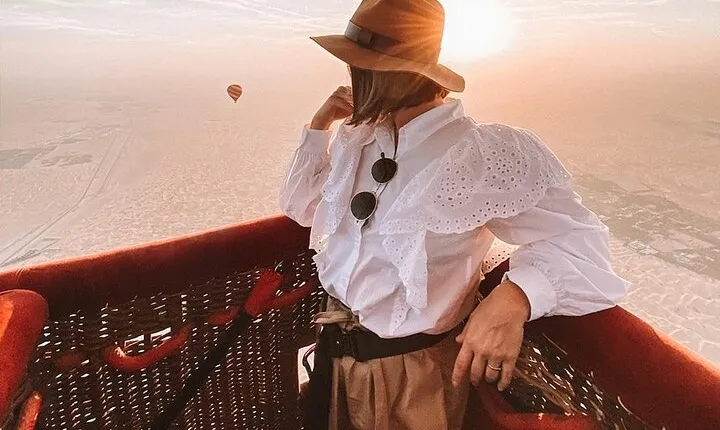 Amazing Views Of Dubai Beautiful Desert By Hot Air Balloon From Dubai