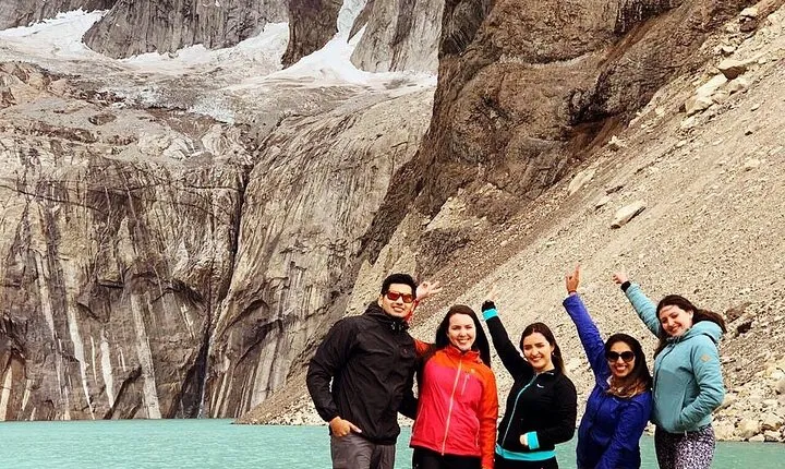 Base of Torres del Paine Hike y Excursion