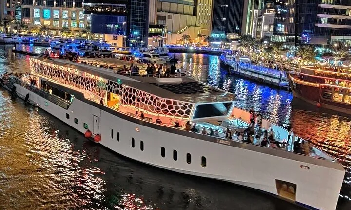 3-Hour Lotus Yacht Cruise with Dinner Included